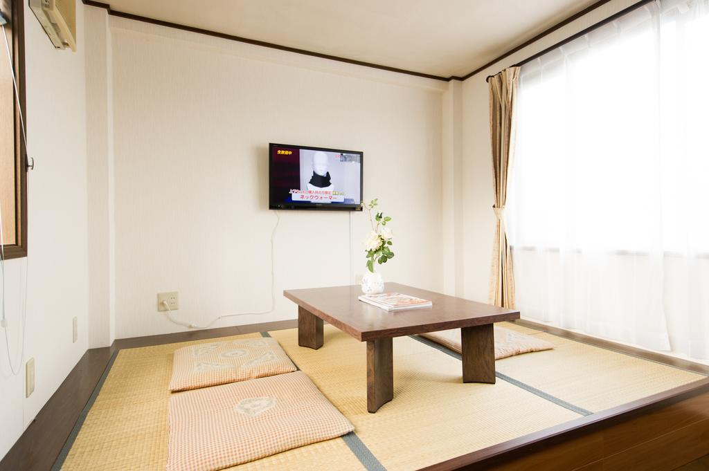 Guest House Izumi Екстер'єр фото